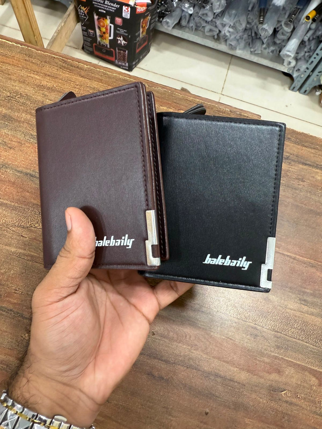 Bale Baily Mens Leather Wallet Bi Fold PU Leather Wallet For Men Slim Wallet With Card Slots - Black / Brown